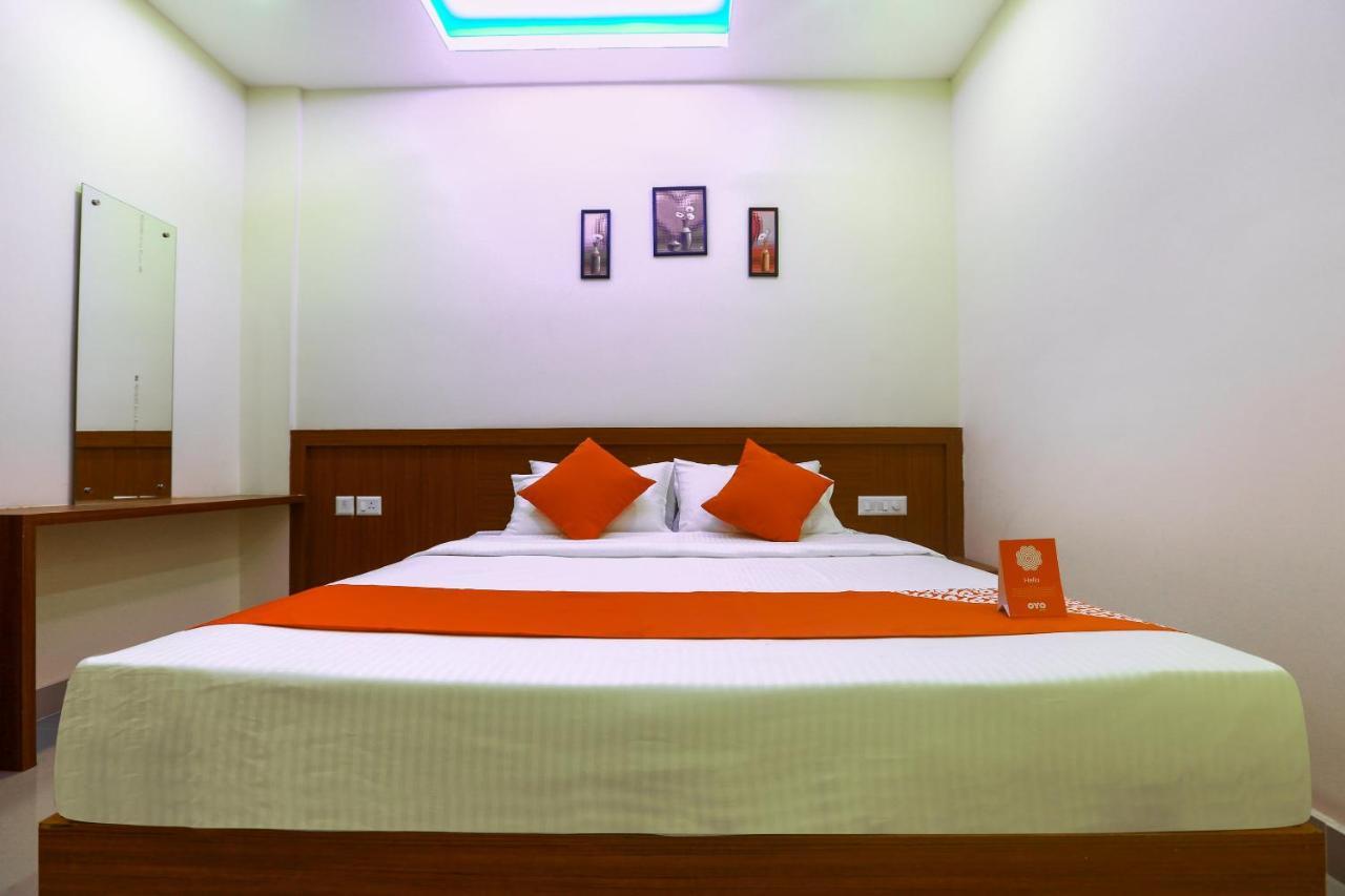 Hotel Oyo Ramis Residency Kannur Esterno foto