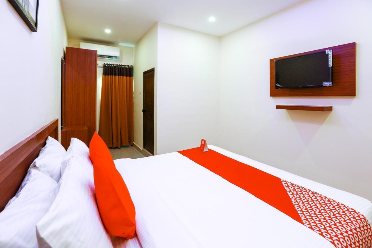 Hotel Oyo Ramis Residency Kannur Esterno foto