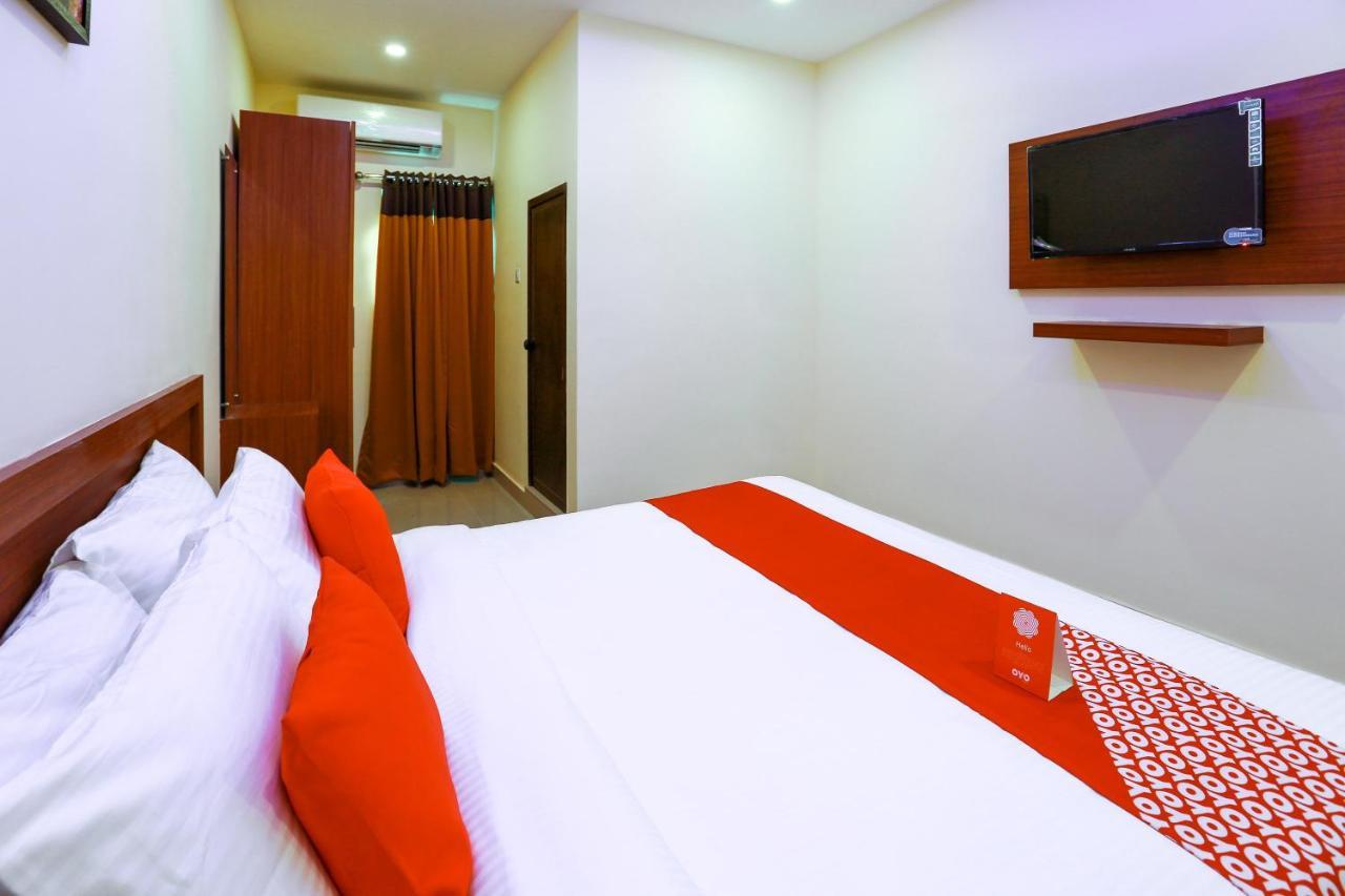 Hotel Oyo Ramis Residency Kannur Esterno foto