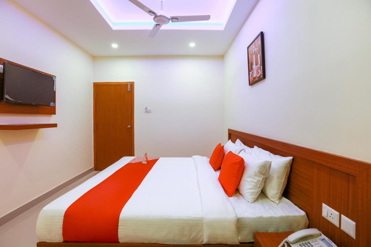 Hotel Oyo Ramis Residency Kannur Esterno foto