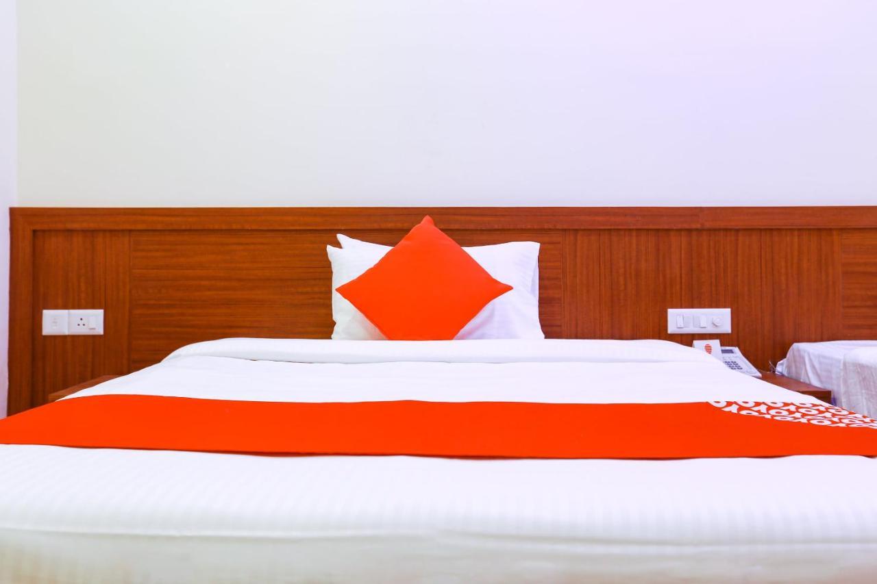 Hotel Oyo Ramis Residency Kannur Esterno foto